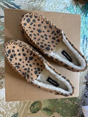 Lands' End Leopard-Print Faux Fur Moccasin Slippers in Tan and Black